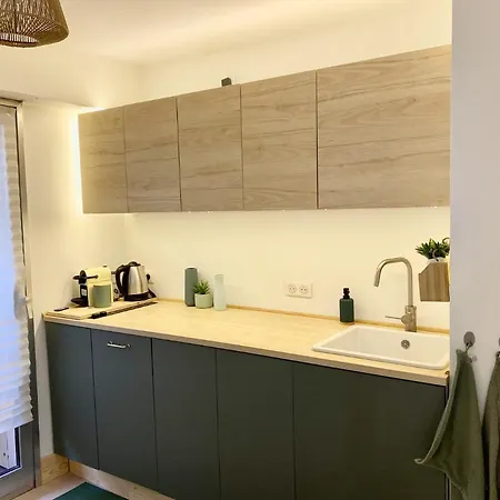 Apartment Jardins De Saint-louis, Grand 2 Pieces 750m Palais Des Festivals Parking Possible *